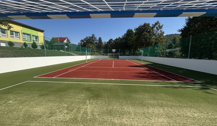 7. fotografia fotogalérie Projekty s podporou EU / Multifunkčné ihrisko  - foto