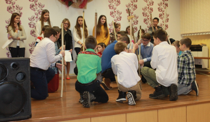 9. fotografia fotogalérie Posedenie pri stromčeku 2017